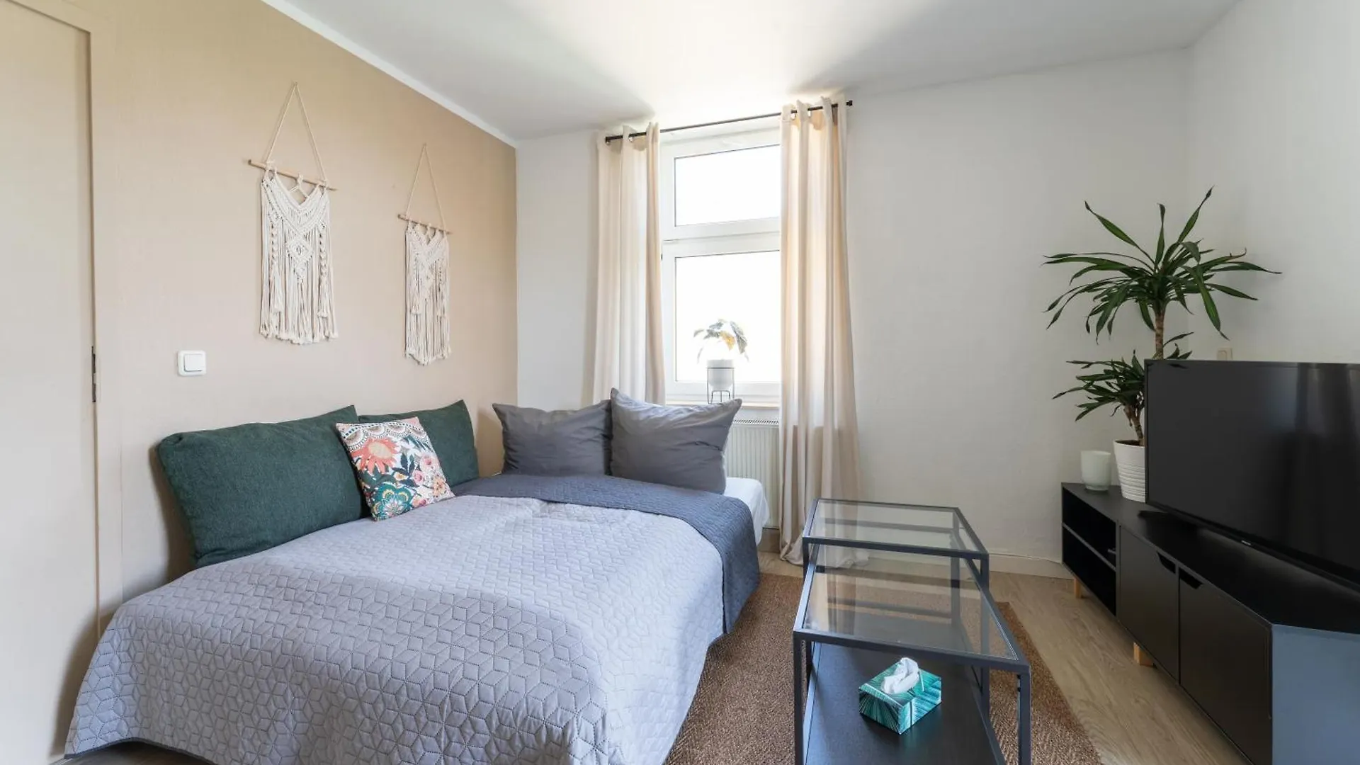Ferienwohnung Mit Parkplatz & Balkon Nahe Elbe Dresden 0*,
